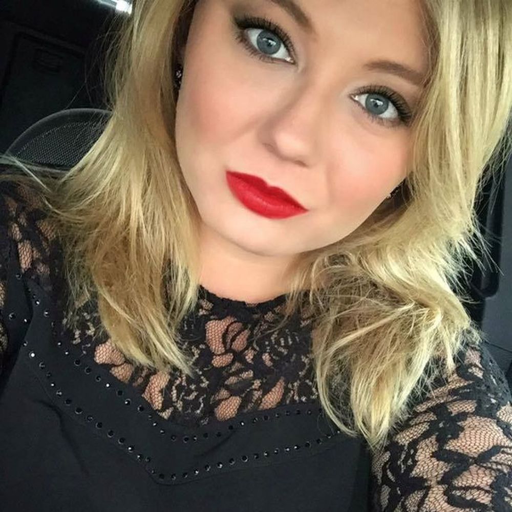 Meet your Posher, Samantha
